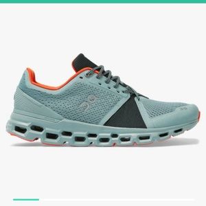 On Running Cloudstratus Shoes